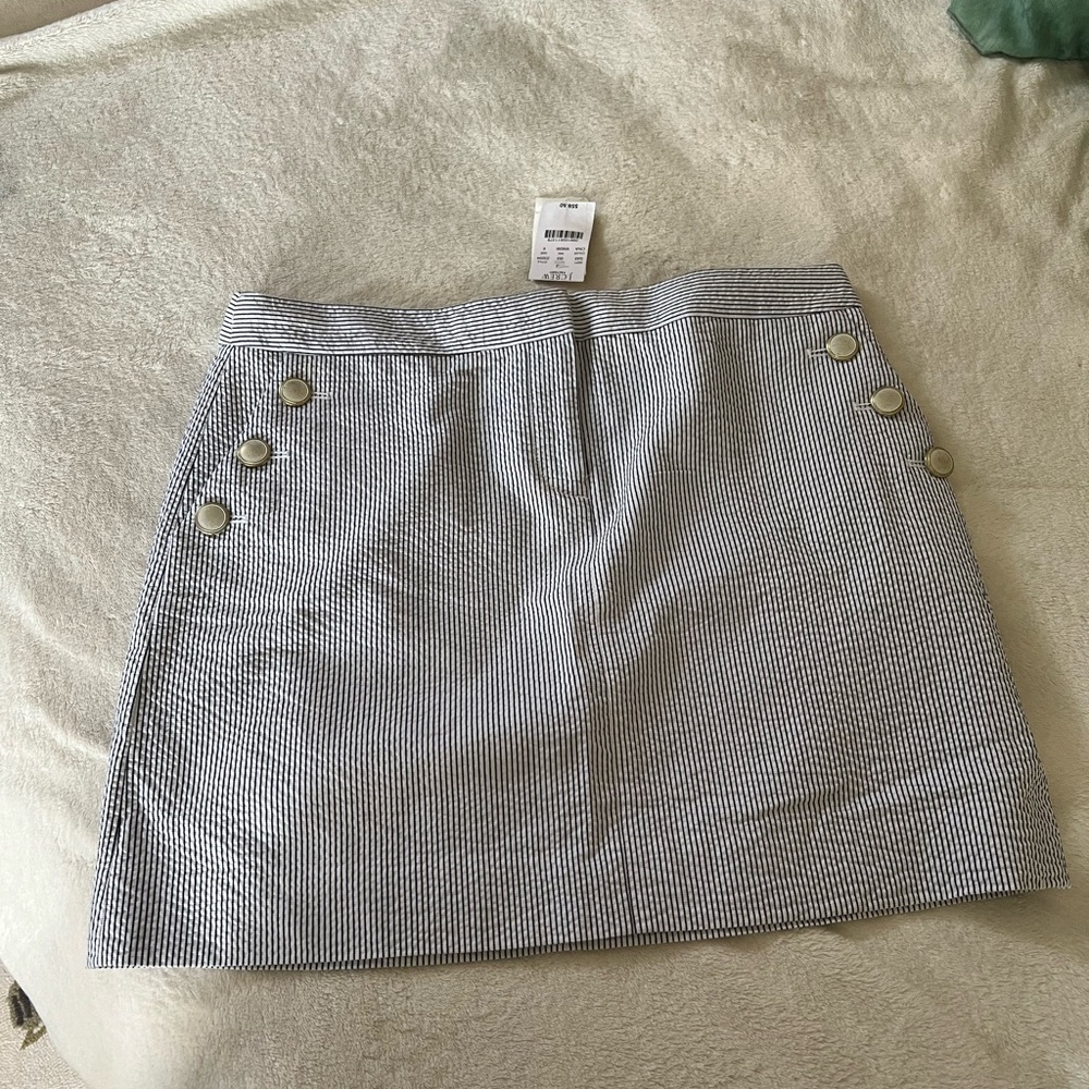 J Crew Factory Blue and White Seersucker Mini Skirt with Size 6 NWT
